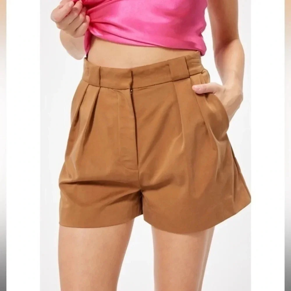 Sophie Rue Thierry Shorts in Brown‎